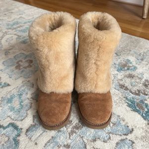 Ugg size 7 Foldover Maylin Boots